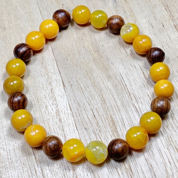 8mm Yellow Agate & Wood Chakra Bracelet - Picture 4 of 4